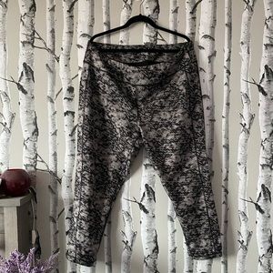 2X Reversible Nola Black/Pattern Leggings